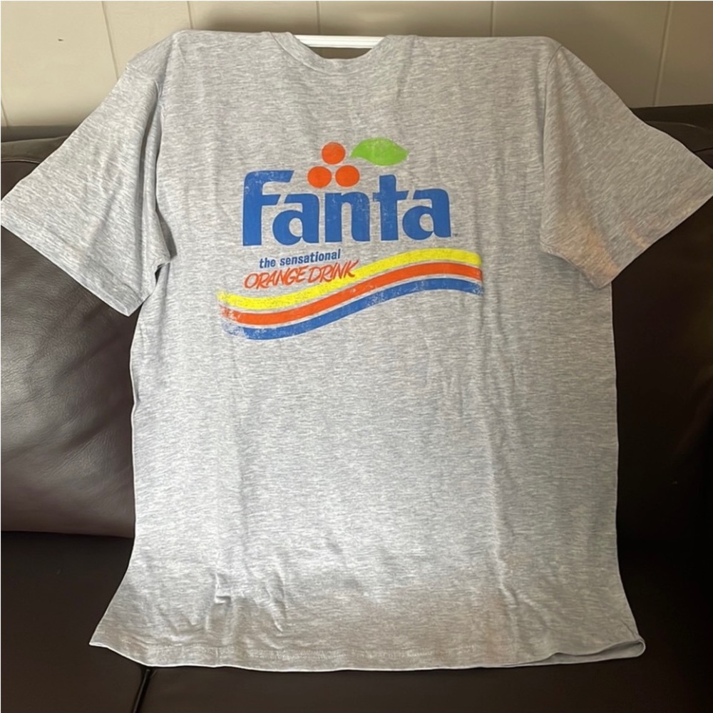 🔥2 lots/$10 NWT Fanta tshirt sz.L